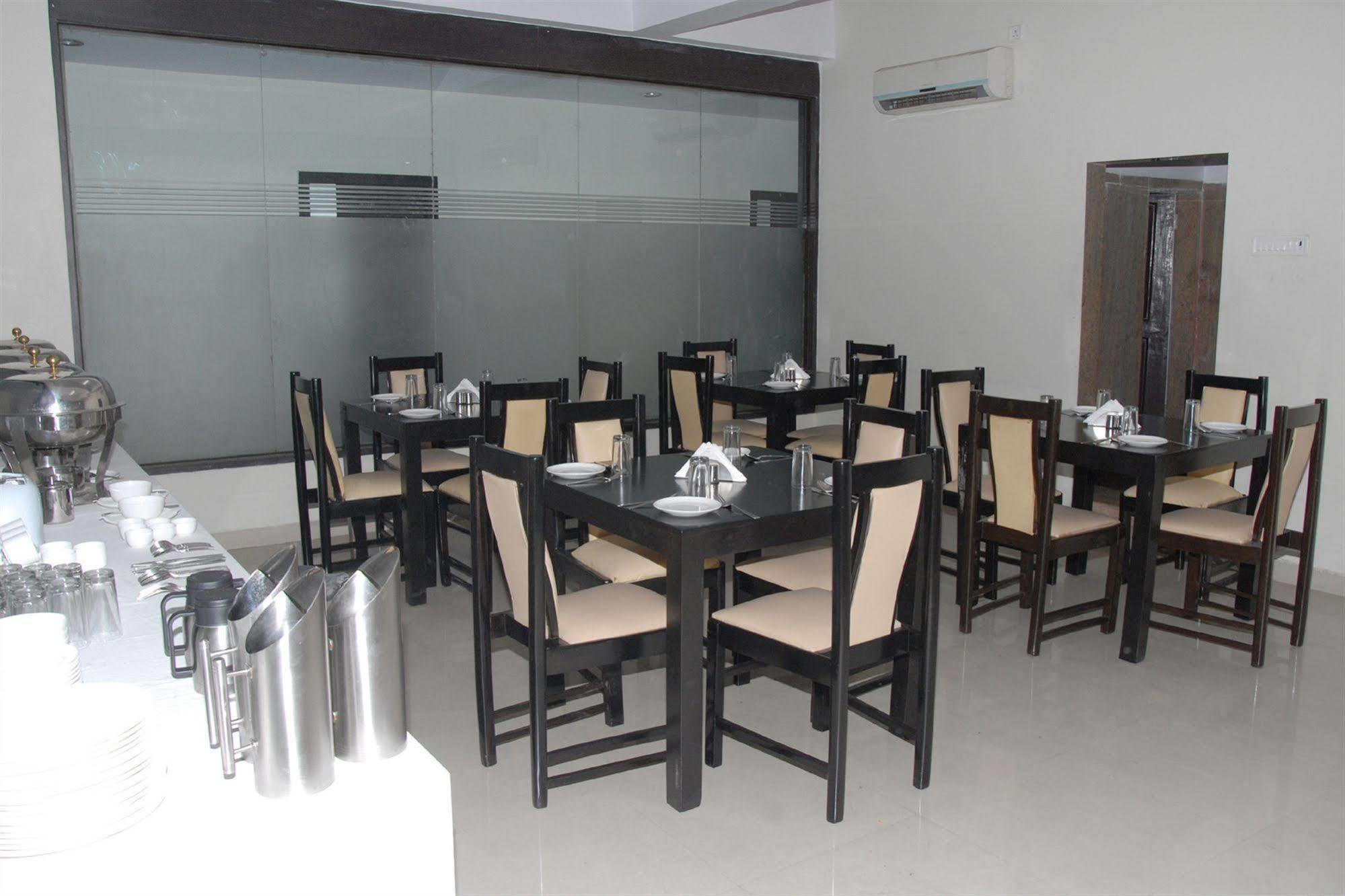 Hotel Enzo International Bangalore Ngoại thất bức ảnh